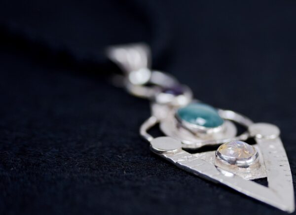 Hanger - amethist, jade, opaal - door Kreeft