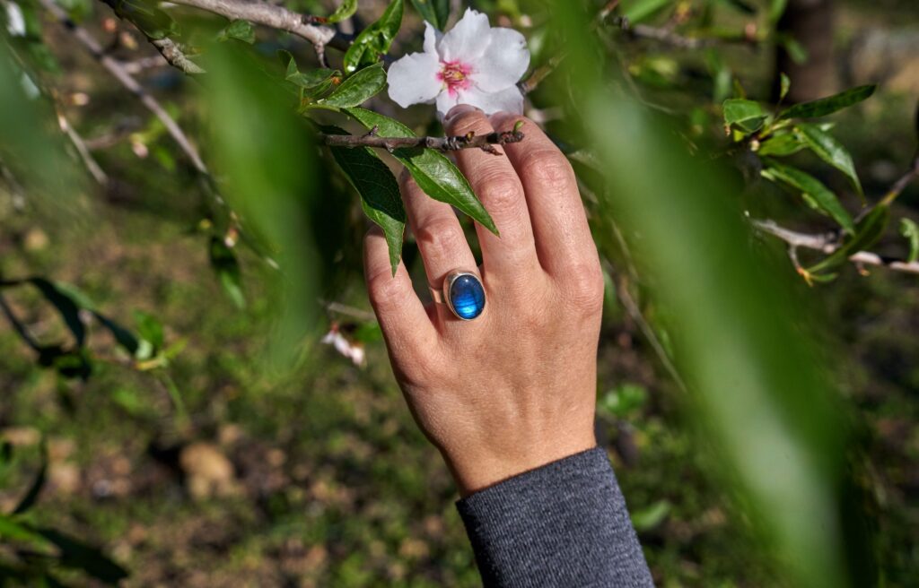 Ring zilver - met natuursteen - Labradoriet AAA - door Kreeft